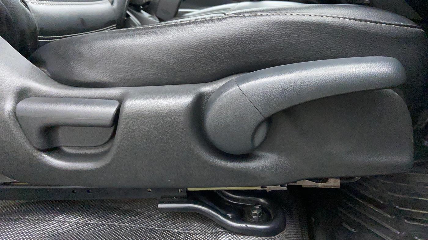 2018 Honda WR-V 1.2 i-VTEC VX MT, Petrol, Manual, 18,083 km, Driver Side Adjustment Panel