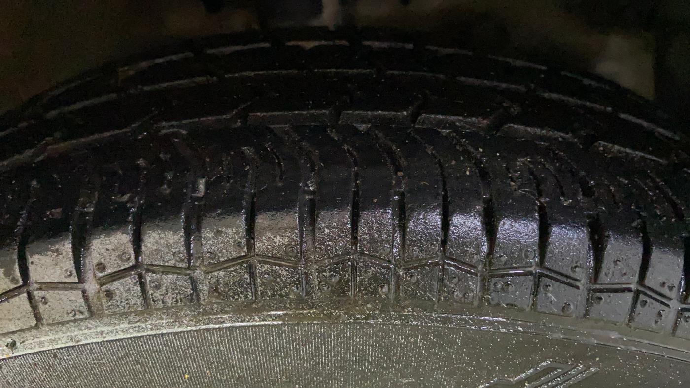 2017 Maruti Swift VXI, Petrol, Manual, 49,782 km, Right Front Tyre Tread