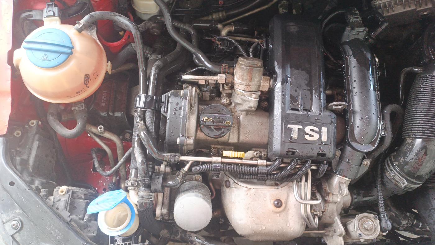 2015 Volkswagen Polo GT TSI AT, Petrol, Automatic, 1,00,034 km, Engine View - Right