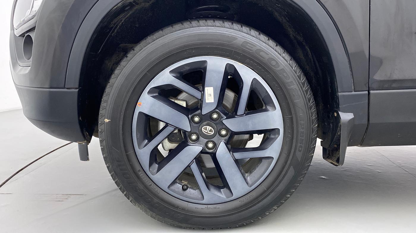 2022 Tata Safari XZA+ DARK EDITION , Diesel, Automatic, 7,973 km, Left Front Wheel