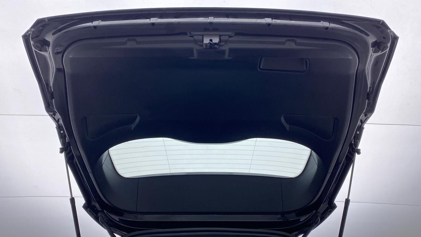 2022 Tata Safari XZA+ DARK EDITION , Diesel, Automatic, 7,973 km, Boot Door Open
