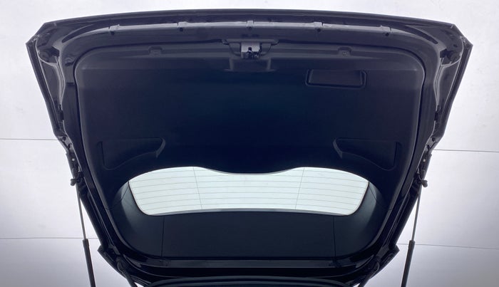 2022 Tata Safari XZA+ DARK EDITION , Diesel, Automatic, 7,973 km, Boot Door Open
