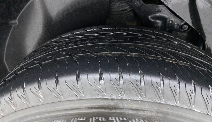 2022 Tata Safari XZA+ DARK EDITION , Diesel, Automatic, 7,973 km, Right Rear Tyre Tread