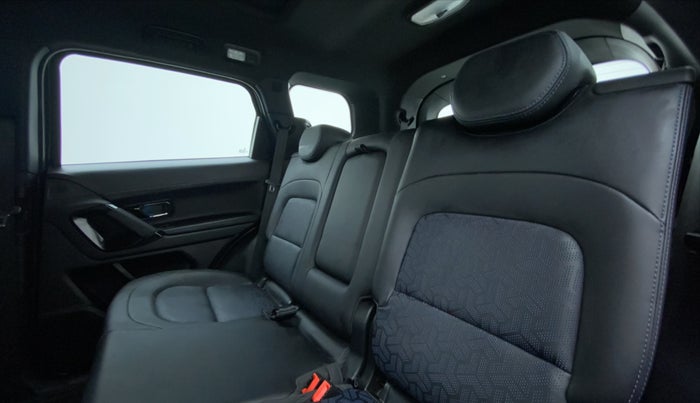 2022 Tata Safari XZA+ DARK EDITION , Diesel, Automatic, 7,973 km, Right Side Rear Door Cabin