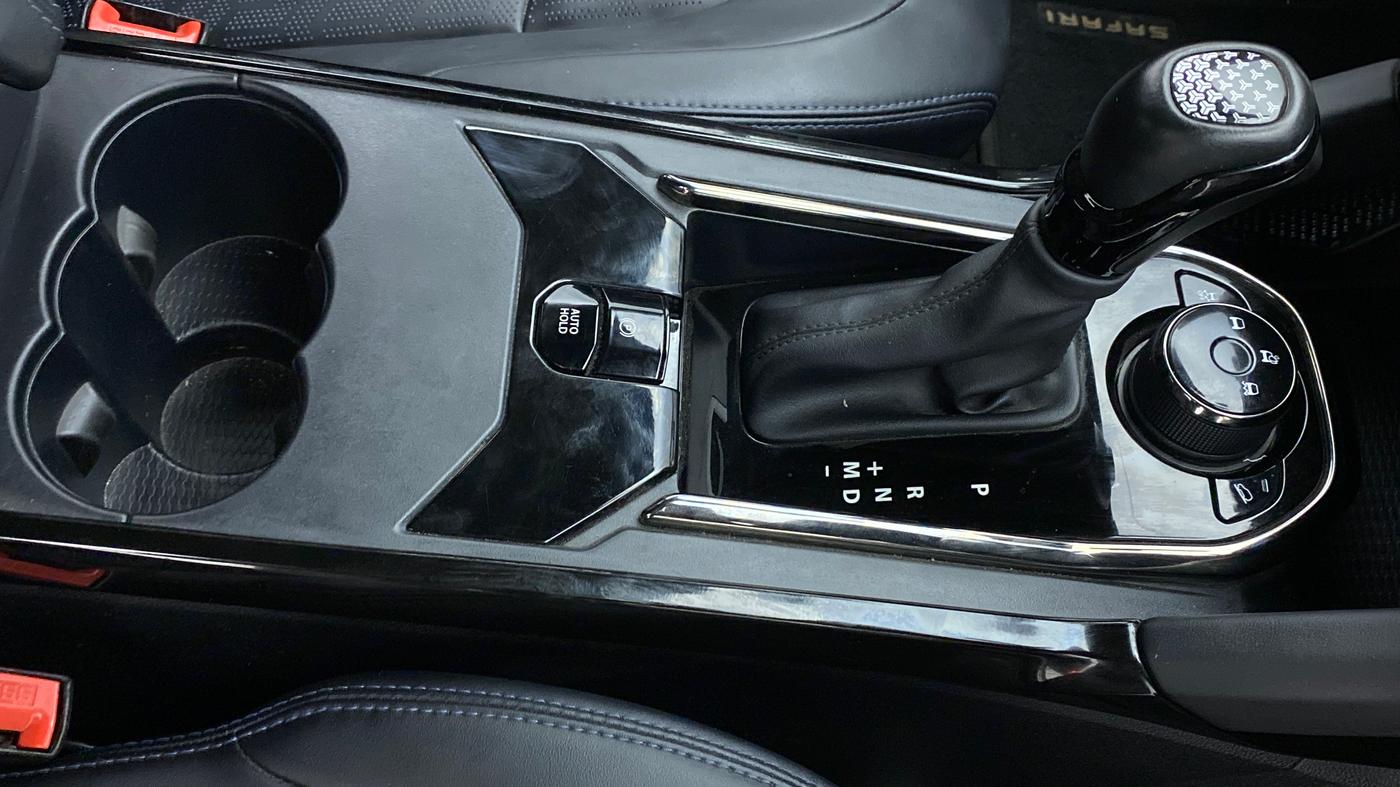 2022 Tata Safari XZA+ DARK EDITION , Diesel, Automatic, 7,973 km, Gear Lever