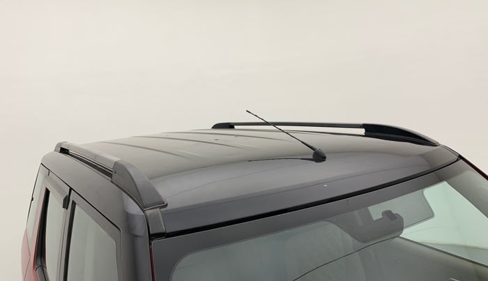 2018 Mahindra TUV300 T10 AMT DUAL TONE, Diesel, Automatic, 47,414 km, Roof