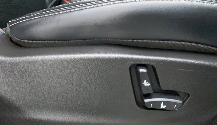 2021 MG HECTOR SMART HYBRID 1.5 PETROL, Petrol, Manual, 27,824 km, Driver Side Adjustment Panel