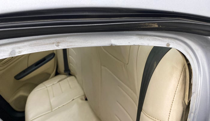 2021 Honda Amaze 1.2L I-VTEC E, Petrol, Manual, 1,01,603 km, Left C pillar - Pillar damaged/repaired