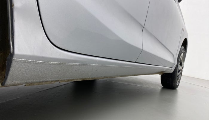 2021 Honda Amaze 1.2L I-VTEC E, Petrol, Manual, 1,01,603 km, Right running board - Slightly dented