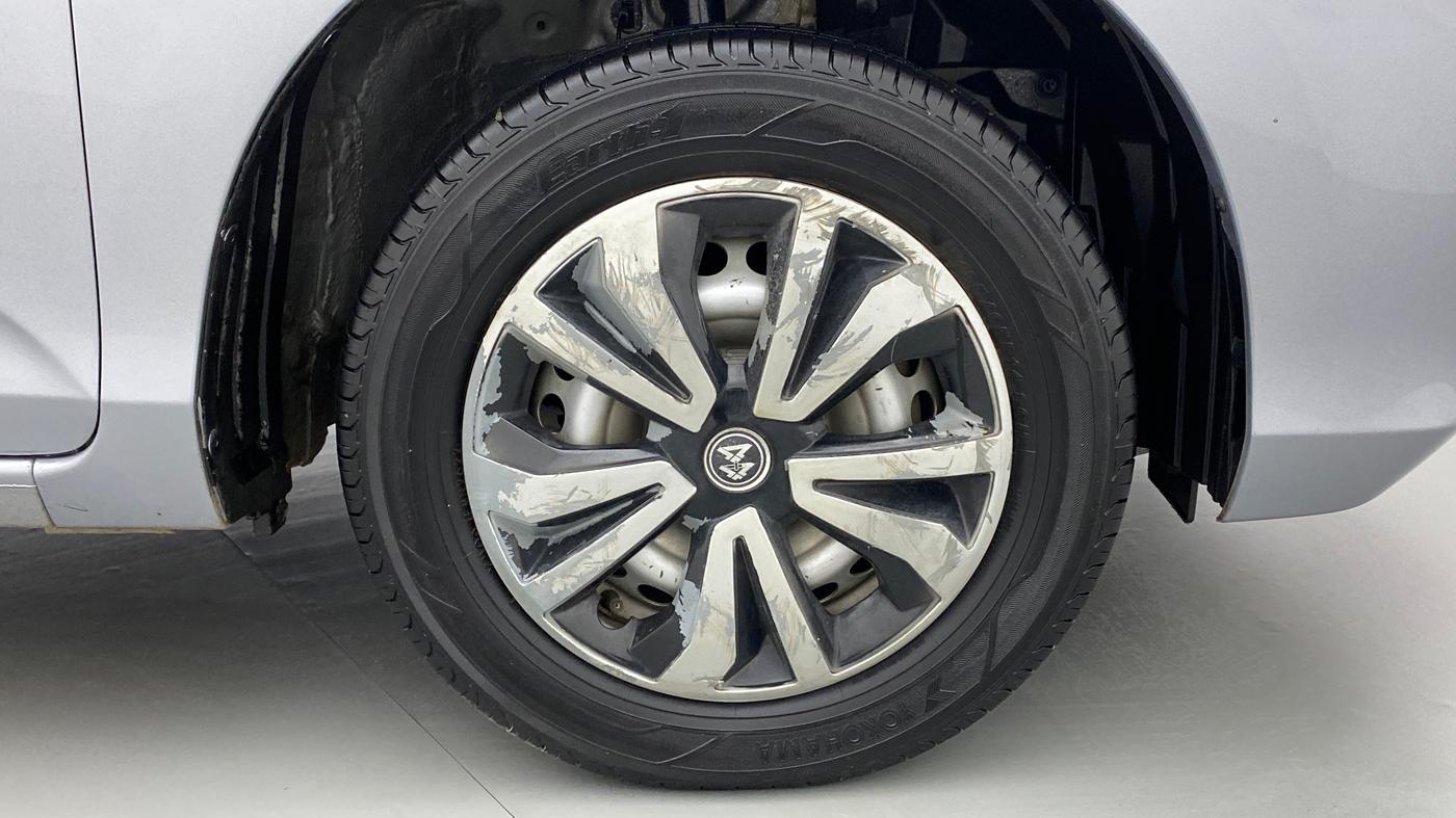 2021 Honda Amaze 1.2L I-VTEC E, Petrol, Manual, 1,01,603 km, Right Front Wheel