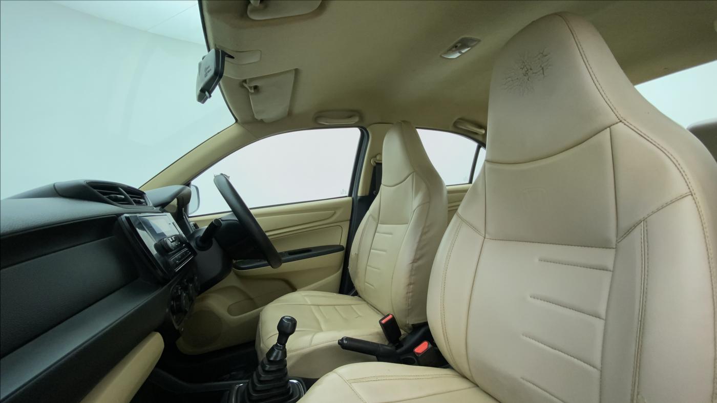 2021 Honda Amaze 1.2L I-VTEC E, Petrol, Manual, 1,01,603 km, Right Side Front Door Cabin