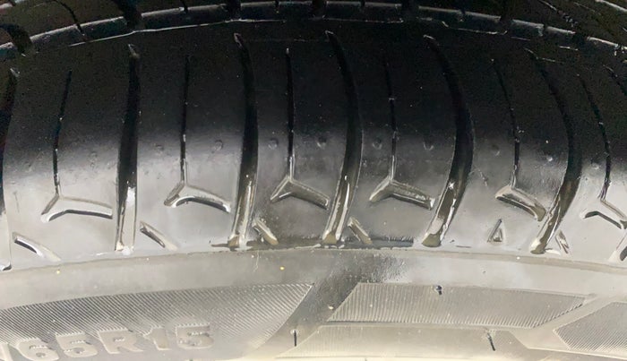 2015 Honda Jazz 1.2L I-VTEC SV, Petrol, Manual, 70,291 km, Left Rear Tyre Tread