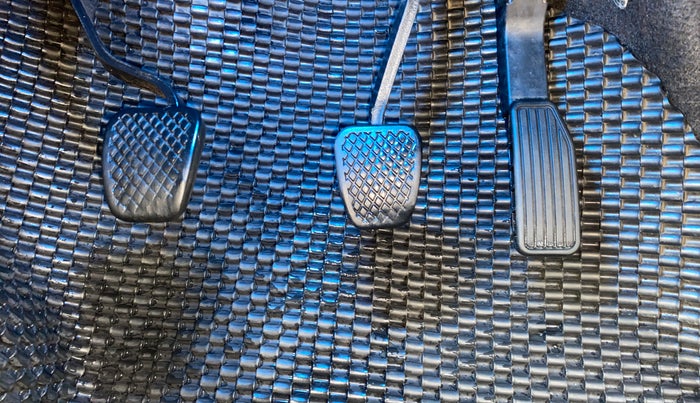 2015 Honda Jazz 1.2L I-VTEC SV, Petrol, Manual, 70,291 km, Pedals