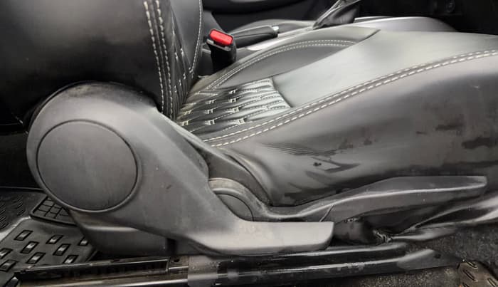 2021 Maruti Baleno ZETA CVT PETROL 1.2, Petrol, Automatic, 39,543 km, Driver Side Adjustment Panel