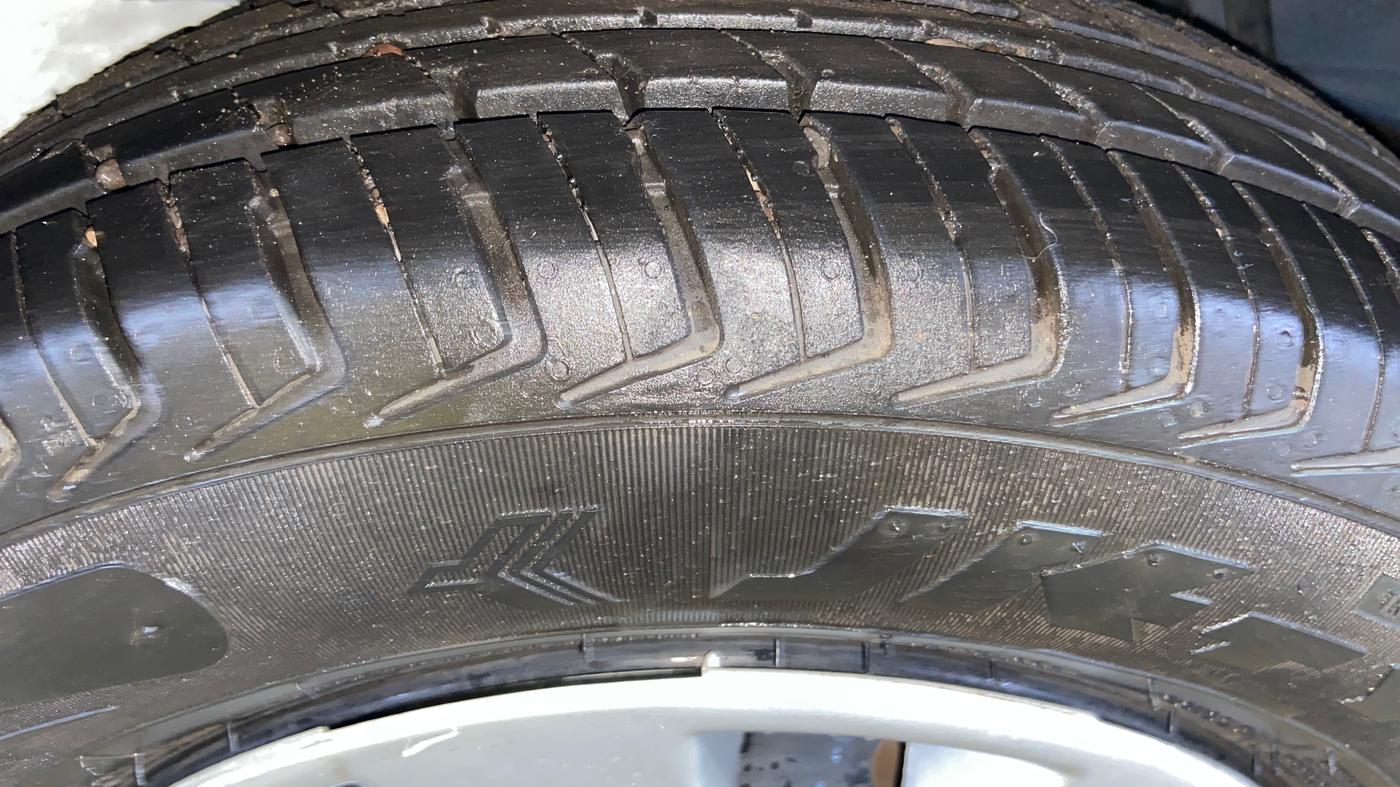 2018 Renault Kwid CLIMBER 1.0, Petrol, Manual, 69,273 km, Right Rear Tyre Tread