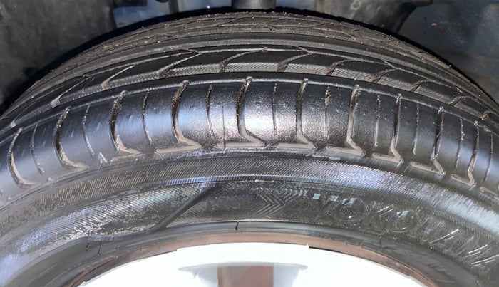 2018 Renault Kwid CLIMBER 1.0, Petrol, Manual, 69,244 km, Left Front Tyre Tread