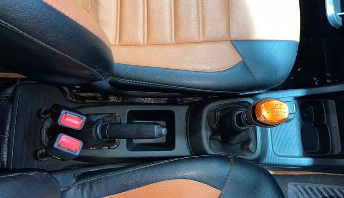 2018 Renault Kwid CLIMBER 1.0, Petrol, Manual, 69,244 km, Gear Lever