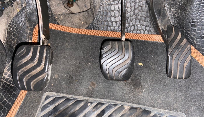 2018 Renault Kwid CLIMBER 1.0, Petrol, Manual, 69,244 km, Pedals