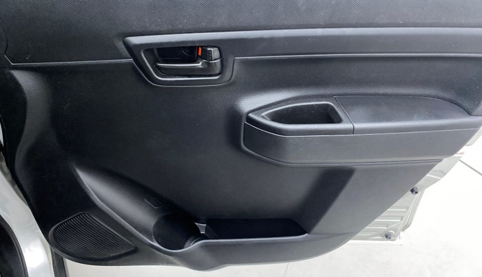 2020 Maruti S PRESSO VXI AMT, Petrol, Automatic, 26,664 km, Driver Side Door Panels Control