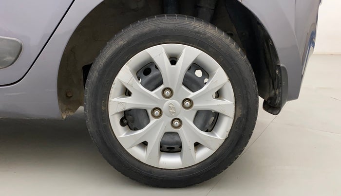 2014 Hyundai Grand i10 SPORTZ AT 1.2 KAPPA VTVT, Petrol, Automatic, 36,124 km, Left Rear Wheel