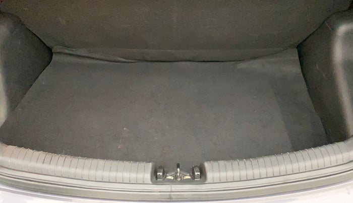 2014 Hyundai Grand i10 SPORTZ AT 1.2 KAPPA VTVT, Petrol, Automatic, 36,124 km, Boot Inside