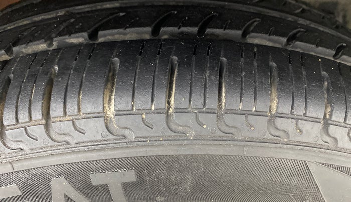 2023 Maruti New Wagon-R VXI CNG 1.0, CNG, Manual, 64,248 km, Right Front Tyre Tread