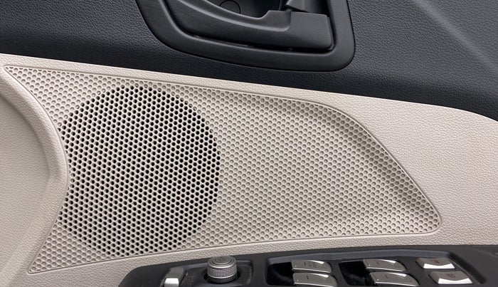 2021 Mahindra XUV300 1.2 W6 AT, Petrol, Automatic, 13,194 km, Speaker