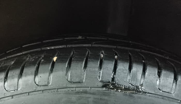 2019 Ford Ecosport TITANIUM + 1.5L PETROL AT, Petrol, Automatic, 74,748 km, Left Rear Tyre Tread