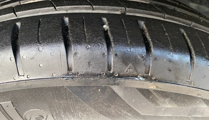 2023 Tata NEXON XM PLUS SUNROOF PETROL, Petrol, Manual, 85,759 km, Left Front Tyre Tread