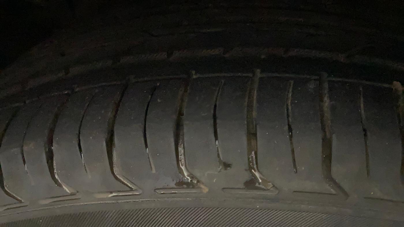 2017 Hyundai Creta SX PLUS AT 1.6 PETROL, Petrol, Automatic, 57,254 km, Left Front Tyre Tread