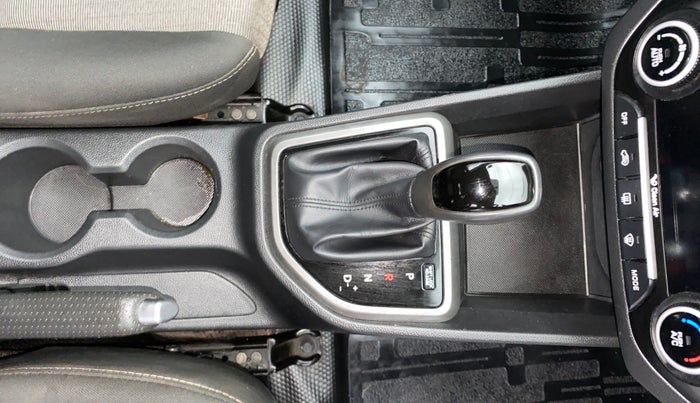 2017 Hyundai Creta SX PLUS AT 1.6 PETROL, Petrol, Automatic, 57,254 km, Gear Lever