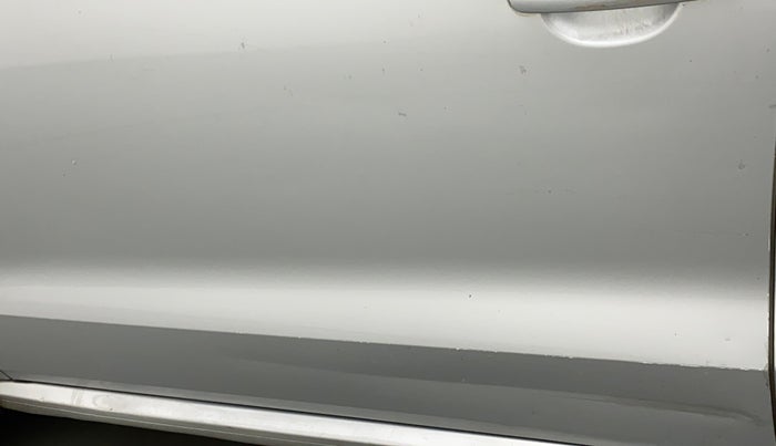 2010 Volkswagen Polo COMFORTLINE 1.2L PETROL, Petrol, Manual, 81,300 km, Front passenger door - Slightly dented