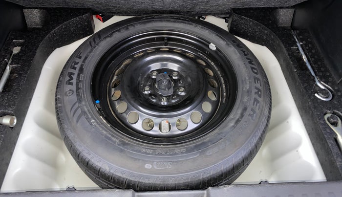 2023 Maruti BREZZA VXI AT SMART HYBRID, Petrol, Automatic, 47,903 km, Spare Tyre