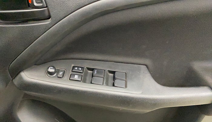 2023 Maruti BREZZA VXI AT SMART HYBRID, Petrol, Automatic, 47,903 km, Driver Side Door Panels Control