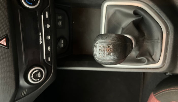 2017 Hyundai Creta SX PLUS 1.6 PETROL, Petrol, Manual, 34,982 km, Gear Lever