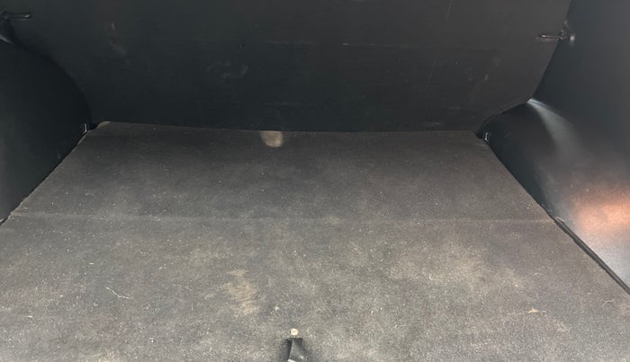 2017 Hyundai Creta SX PLUS 1.6 PETROL, Petrol, Manual, 34,982 km, Boot Inside