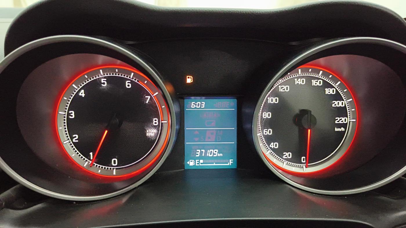 2019 Maruti Swift VXI, Petrol, Manual, 37,061 km, Odometer Image