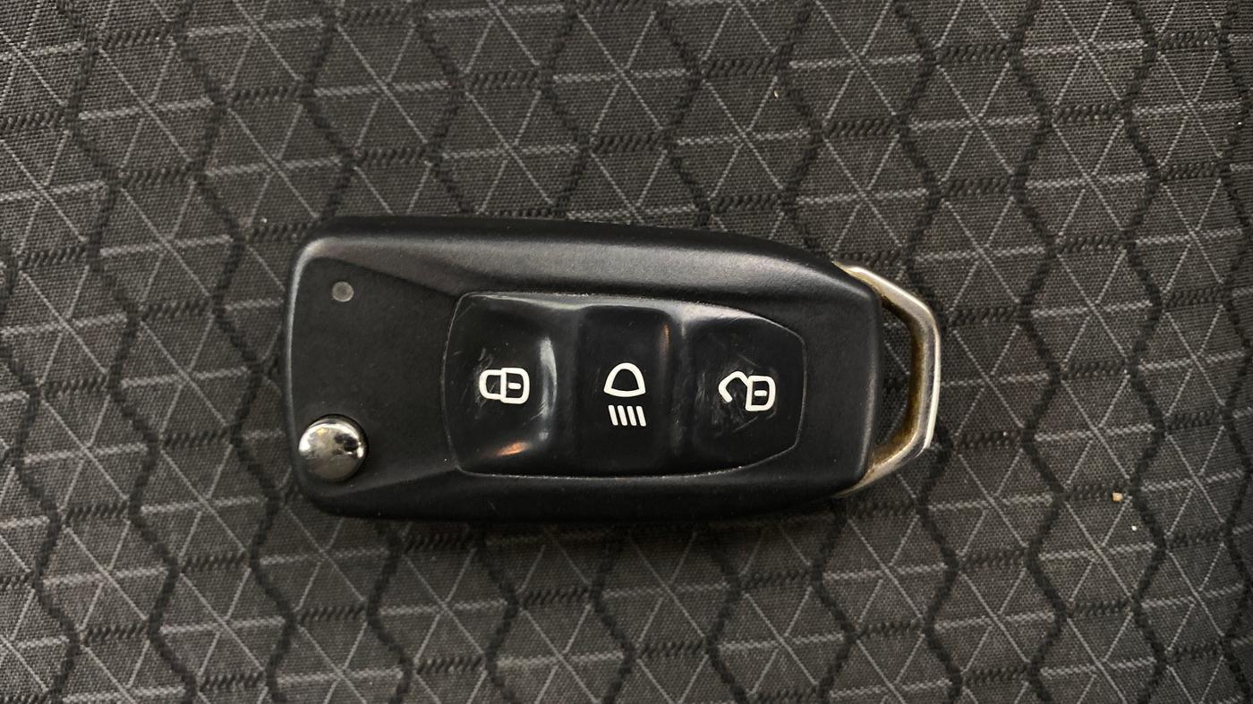 2022 Tata ALTROZ XM PLUS PETROL, Petrol, Manual, 58,379 km, Key Close Up