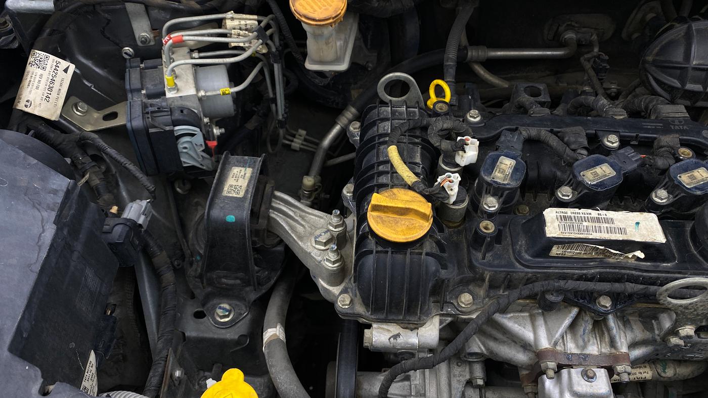 2022 Tata ALTROZ XM PLUS PETROL, Petrol, Manual, 58,379 km, Engine View - Right