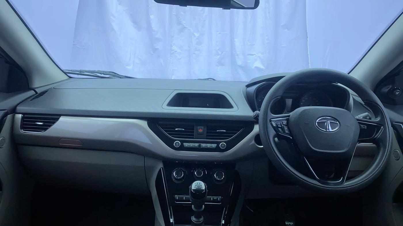 2019 Tata NEXON XM PETROL, Petrol, Manual, 22,077 km, Dashboard