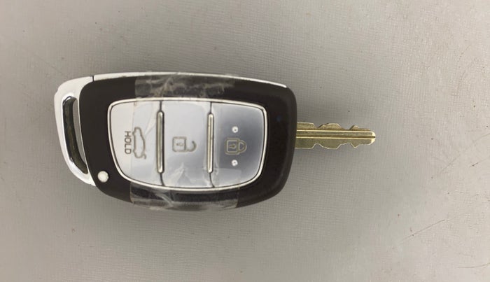 2015 Hyundai Grand i10 ASTA AT 1.2 KAPPA VTVT, Petrol, Automatic, 77,552 km, Key Close Up