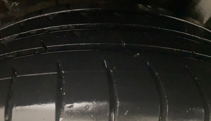 2015 Hyundai Grand i10 ASTA AT 1.2 KAPPA VTVT, Petrol, Automatic, 77,552 km, Left Rear Tyre Tread