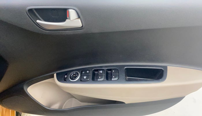 2015 Hyundai Grand i10 ASTA AT 1.2 KAPPA VTVT, Petrol, Automatic, 77,552 km, Driver Side Door Panels Control