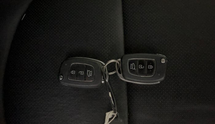 2019 Hyundai Creta E PLUS 1.6 PETROL, Petrol, Manual, 46,924 km, Key Close Up