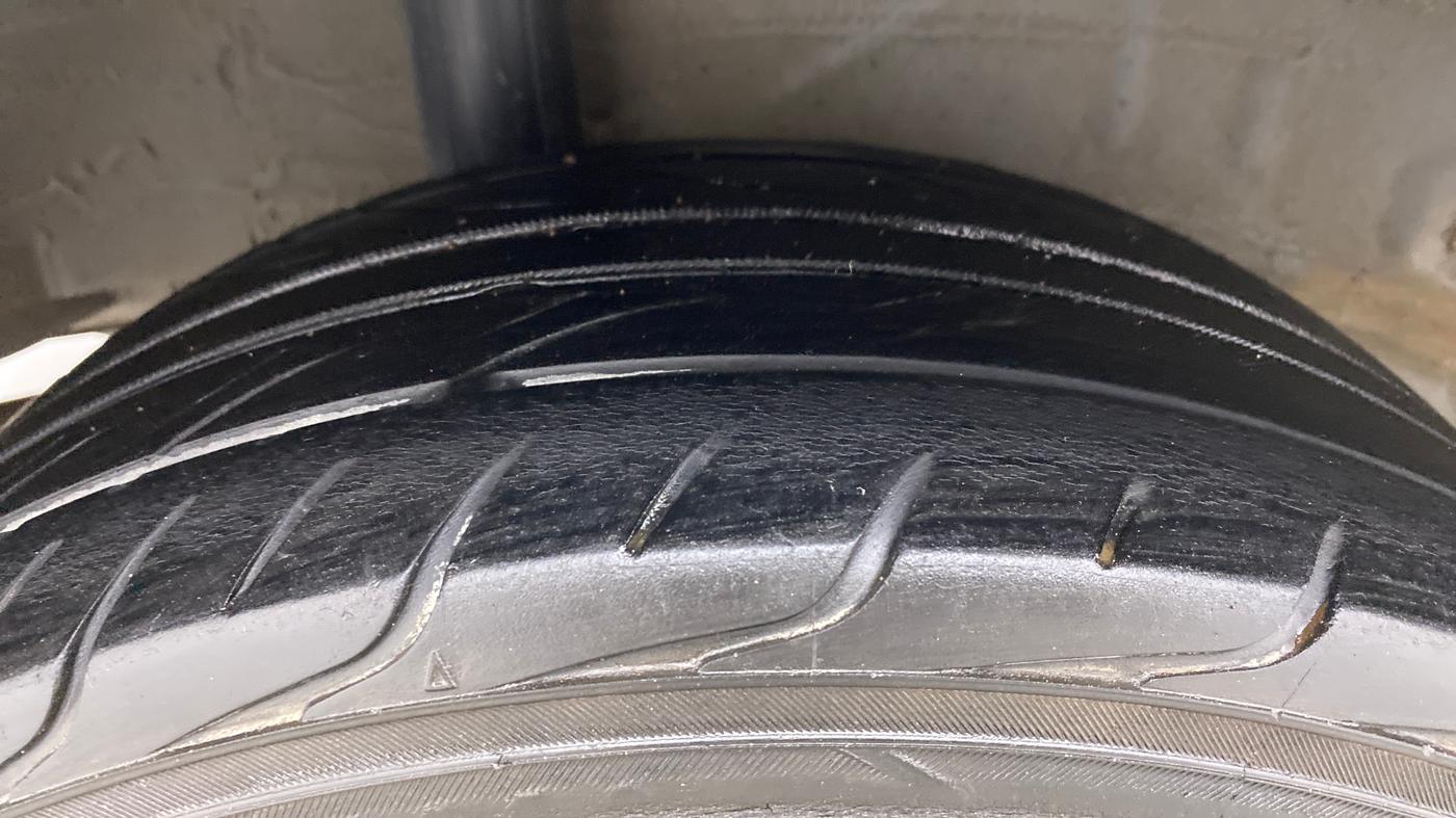 2020 Honda Amaze 1.2L I-VTEC VX CVT, Petrol, Automatic, 35,346 km, Right Rear Tyre Tread