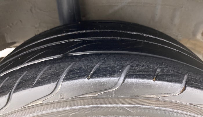 2020 Honda Amaze 1.2L I-VTEC VX CVT, Petrol, Automatic, 35,346 km, Right Rear Tyre Tread