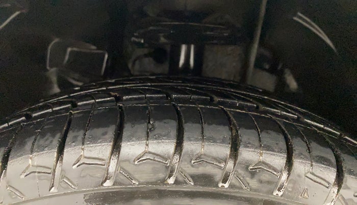 2018 Tata Tiago XZ DIESEL, Diesel, Manual, 95,705 km, Left Front Tyre Tread