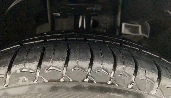 2018 Tata Tiago XZ DIESEL, Diesel, Manual, 95,705 km, Right Front Tyre Tread