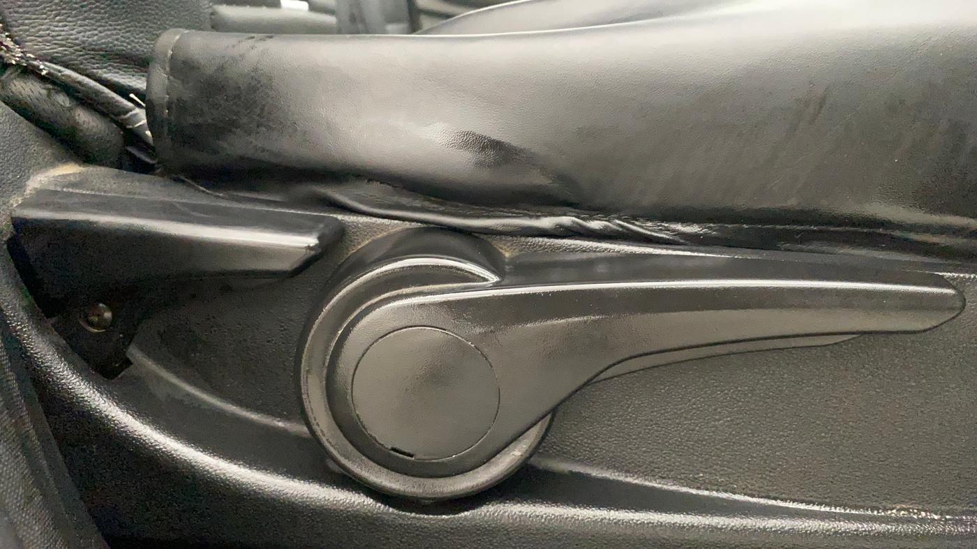 2018 Tata Tiago XZ DIESEL, Diesel, Manual, 95,705 km, Driver Side Adjustment Panel