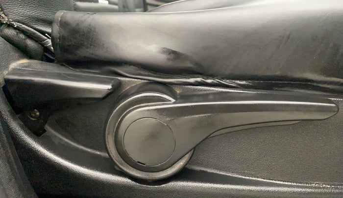 2018 Tata Tiago XZ DIESEL, Diesel, Manual, 95,705 km, Driver Side Adjustment Panel